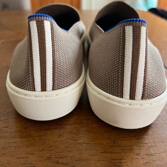 Rothy’s Original Slip On in Latte, size 8 - Picture 4 of 8